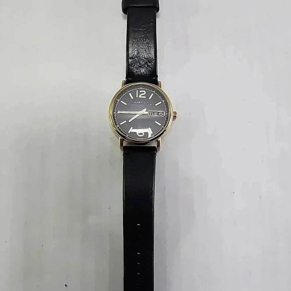 Womens Marc by Marc Jacobs MBM8651 Fergus Day Date 38MM Gold Watch New Battery - Picture 12 of 16